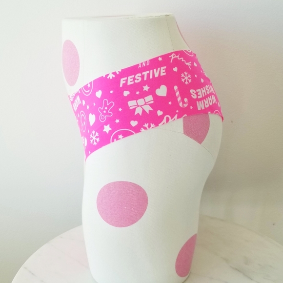 Victoria's Secret Pink Festive Holiday Christmas No Show Thong Panty Hearts NWT - Picture 3 of 11